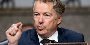 Tallest Man Ever: Robert Wadlow, 8’11” – Shortest Man Ever: Rand Paul’s Penis.