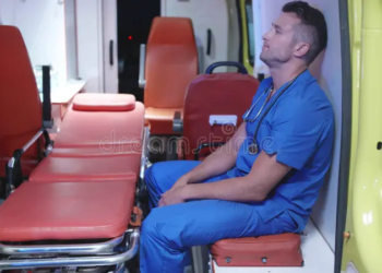 Macho Ambulance Driver Costs Life By Struggling to Show Off “Parallel Parking Skills”