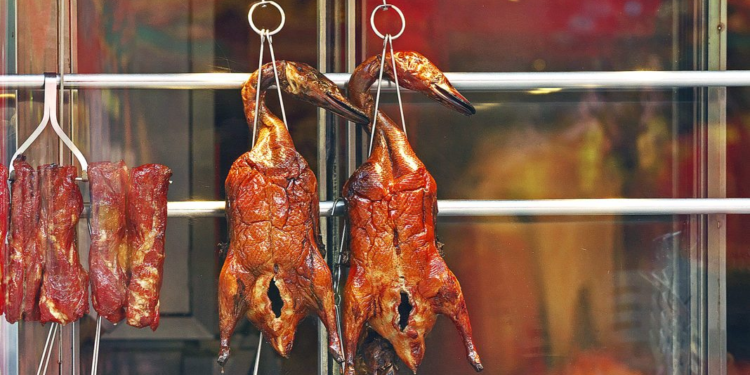 Dollar General expands prepared foods to include Peking Duck.