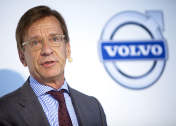 Volvo does not decide to reverse name to Ovlov.