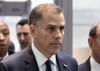 CIA Finds Hunter Biden Laptop. Discovers Way Fucking Embarrassing 1st Draft of Shitty Novel.