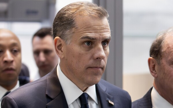 CIA Finds Hunter Biden Laptop. Discovers Way Fucking Embarrassing 1st Draft of Shitty Novel.