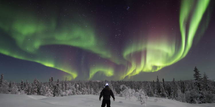 Aurora Borealis Politely Reminds Backpacking Assholes It’s Rude to Stare.